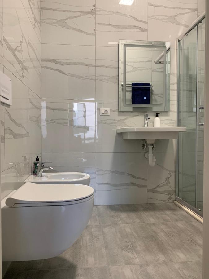 Lovely 1-Bedroom Condo In Tirana Wifi-Netflix-Ac Exterior photo
