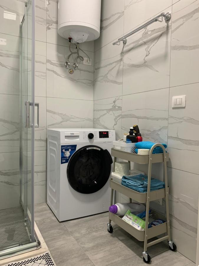 Lovely 1-Bedroom Condo In Tirana Wifi-Netflix-Ac Exterior photo